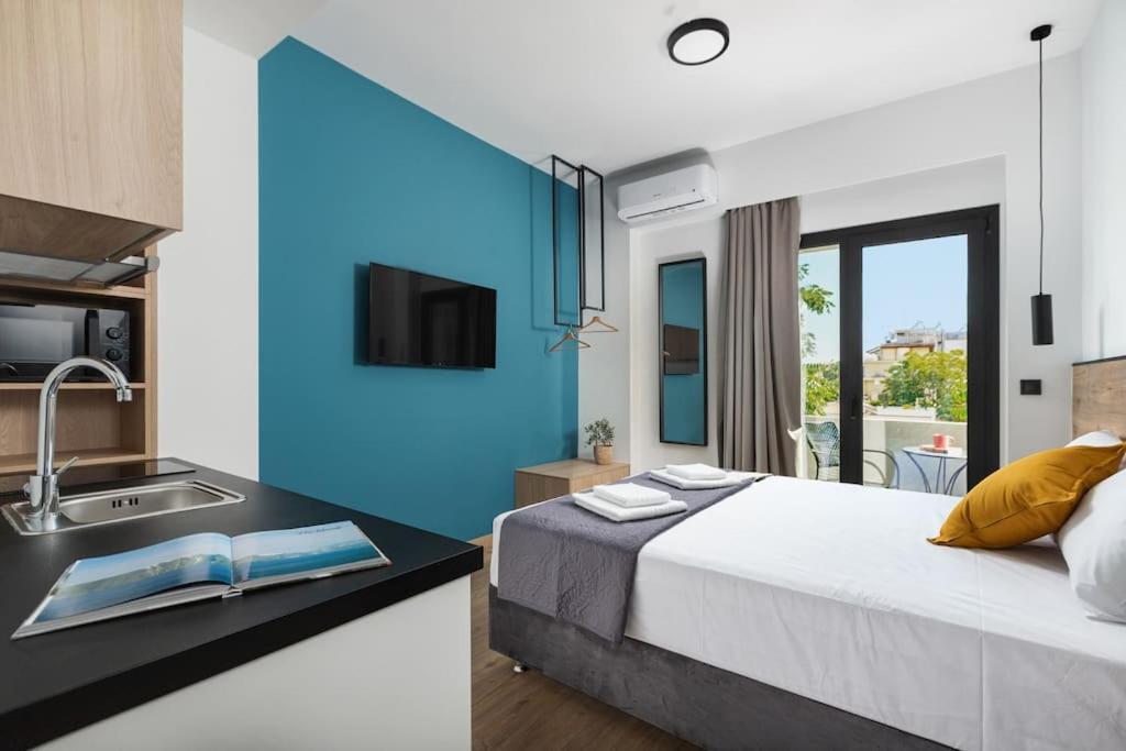 The Meta - Sunny Getaway With Rooftop Access